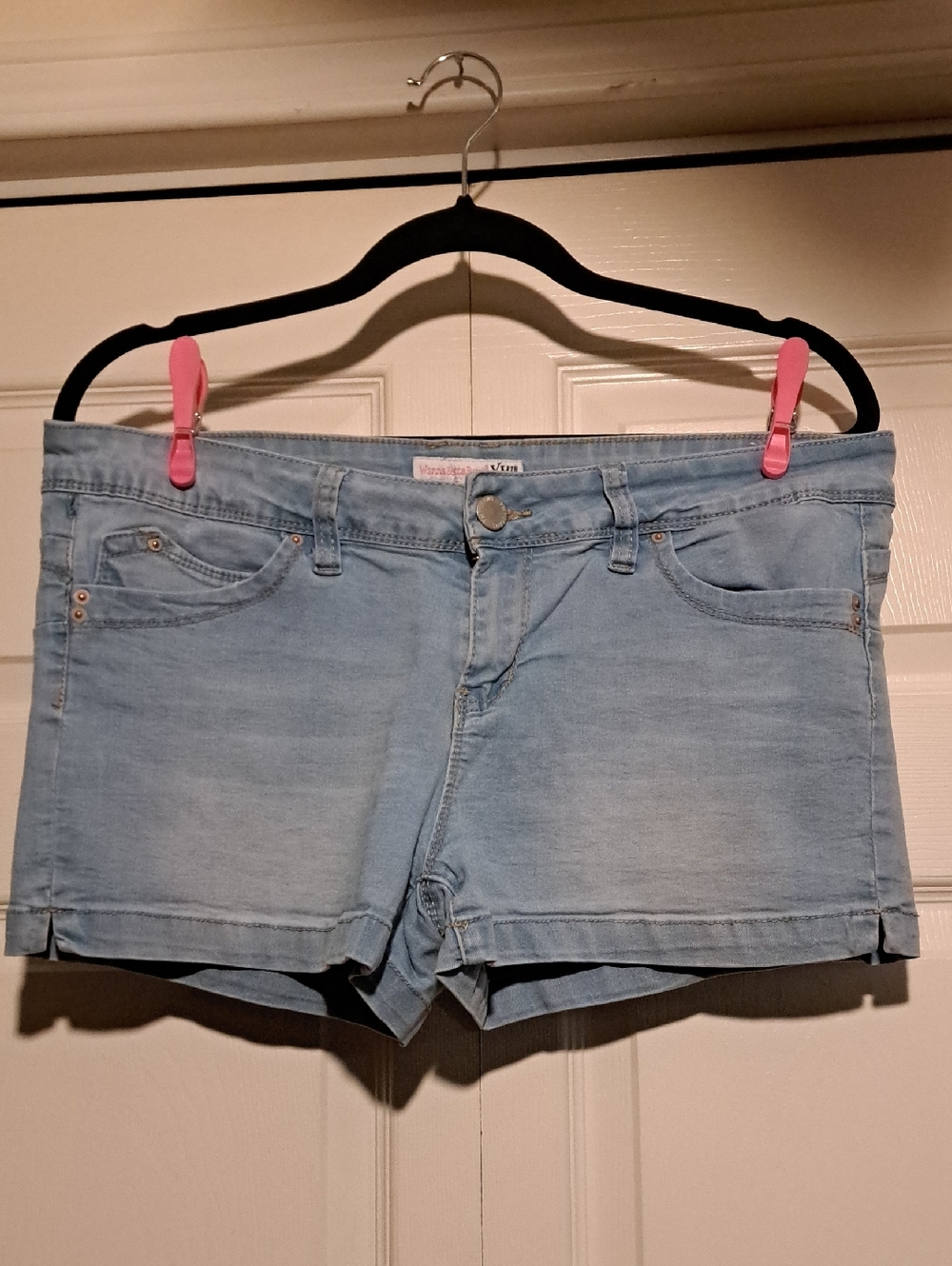 YMI-Light Wash Woman's plus size Denim Shorts Tight stretchy comfy Booty Fittnig